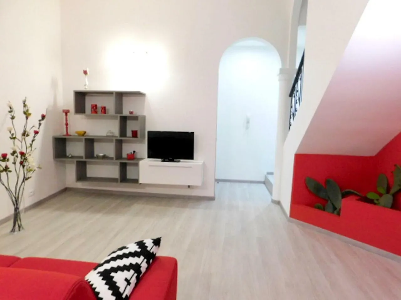 Contemporary Apartment In Trapani 50 M² With Balcony